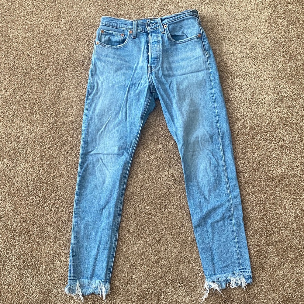 Levi’s 501 Women's Blue Frayed Hem Jeans vintage Levi’s